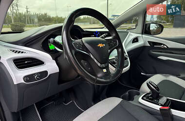 Хэтчбек Chevrolet Bolt EV 2018 в 