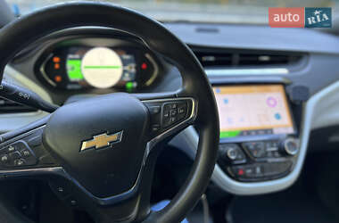 Хэтчбек Chevrolet Bolt EV 2018 в 