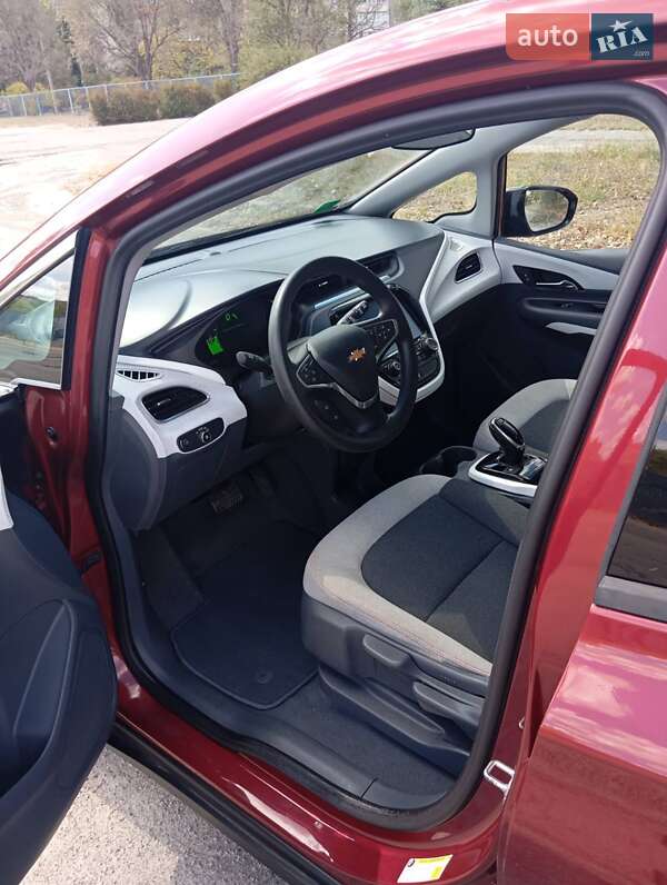Хэтчбек Chevrolet Bolt EV 2017 в Запорожье