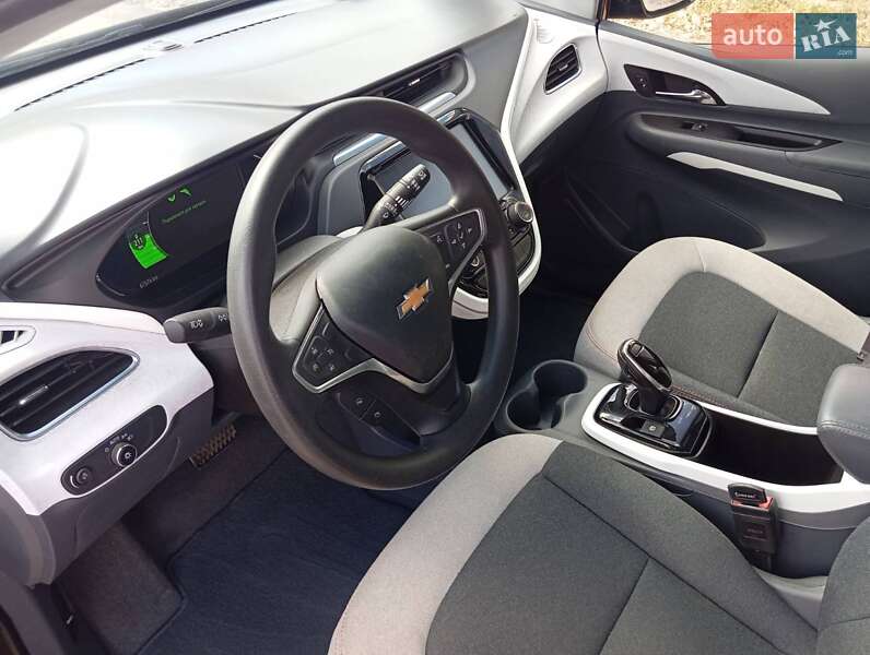 Хэтчбек Chevrolet Bolt EV 2017 в Запорожье