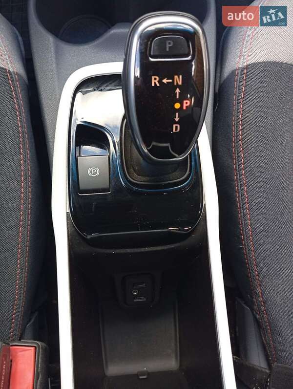 Хэтчбек Chevrolet Bolt EV 2017 в Запорожье