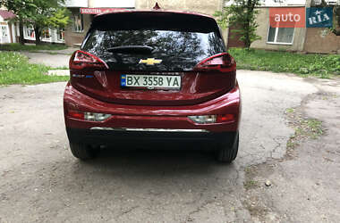 Хэтчбек Chevrolet Bolt EV 2017 в 