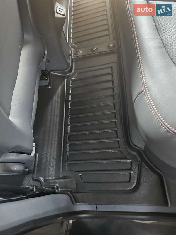 Хэтчбек Chevrolet Bolt EV 2018 в Киеве фото 20 Хэтчбек Chevrolet Bolt EV 2018 в Киеве