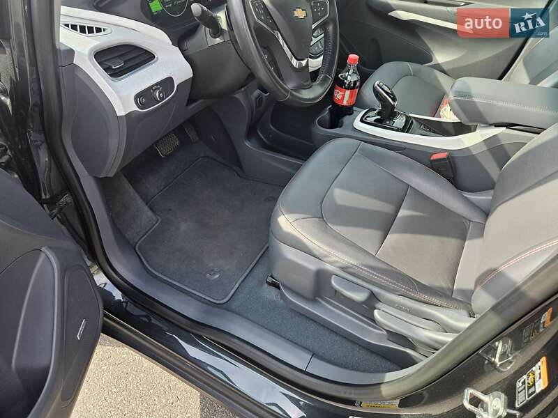 Хэтчбек Chevrolet Bolt EV 2018 в Киеве фото 39 Хэтчбек Chevrolet Bolt EV 2018 в Киеве