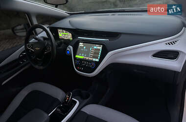 Хетчбек Chevrolet Bolt EV 2017 в 
