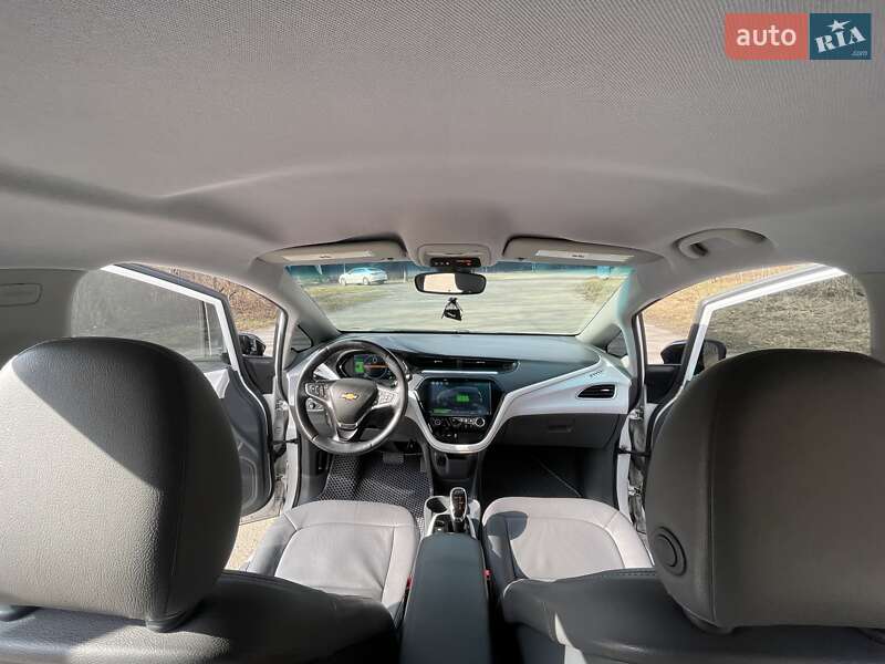 Хэтчбек Chevrolet Bolt EV 2017 в Полтаве