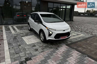 Хэтчбек Chevrolet Bolt EV 2022 в 