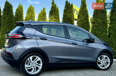 Хэтчбек Chevrolet Bolt EV 2022 в 