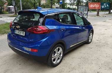 Хэтчбек Chevrolet Bolt EV 2020 в 