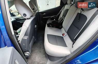 Хэтчбек Chevrolet Bolt EV 2020 в 