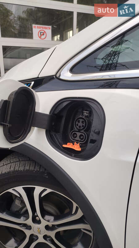 Хэтчбек Chevrolet Bolt EV 2018 в Дрогобыче