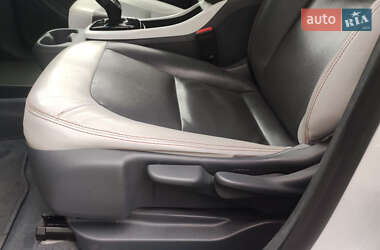Хэтчбек Chevrolet Bolt EV 2018 в 