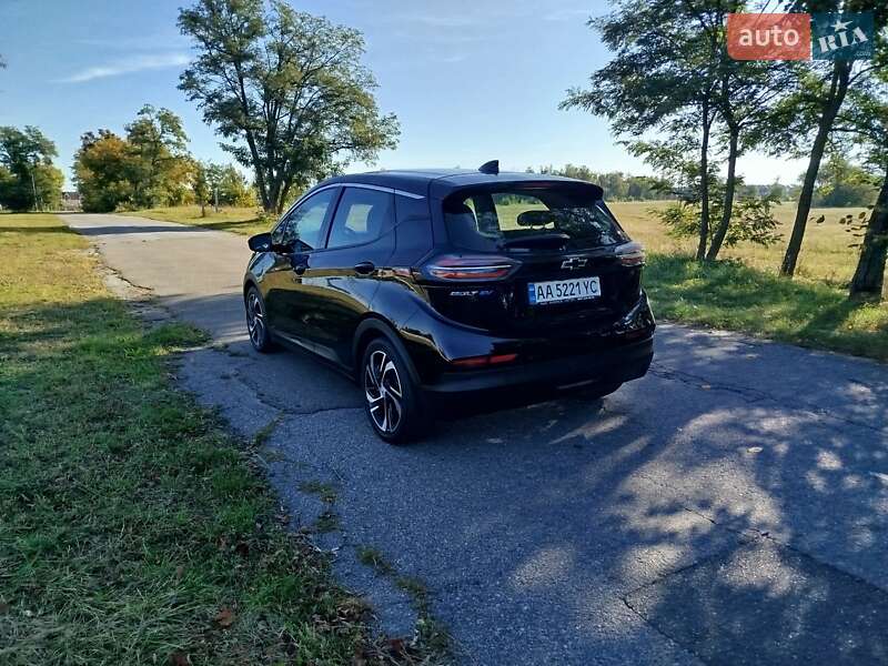 Хэтчбек Chevrolet Bolt EV 2023 в Киеве фото 21 Хэтчбек Chevrolet Bolt EV 2023 в Киеве