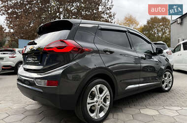 Хэтчбек Chevrolet Bolt EV 2017 в 