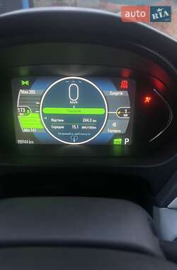 Хэтчбек Chevrolet Bolt EV 2017 в 