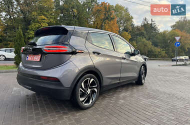 Хэтчбек Chevrolet Bolt EV 2022 в 