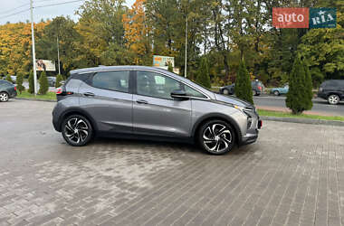 Хэтчбек Chevrolet Bolt EV 2022 в 