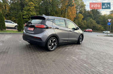Хэтчбек Chevrolet Bolt EV 2022 в 