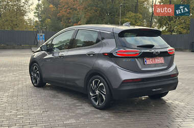 Хэтчбек Chevrolet Bolt EV 2022 в 