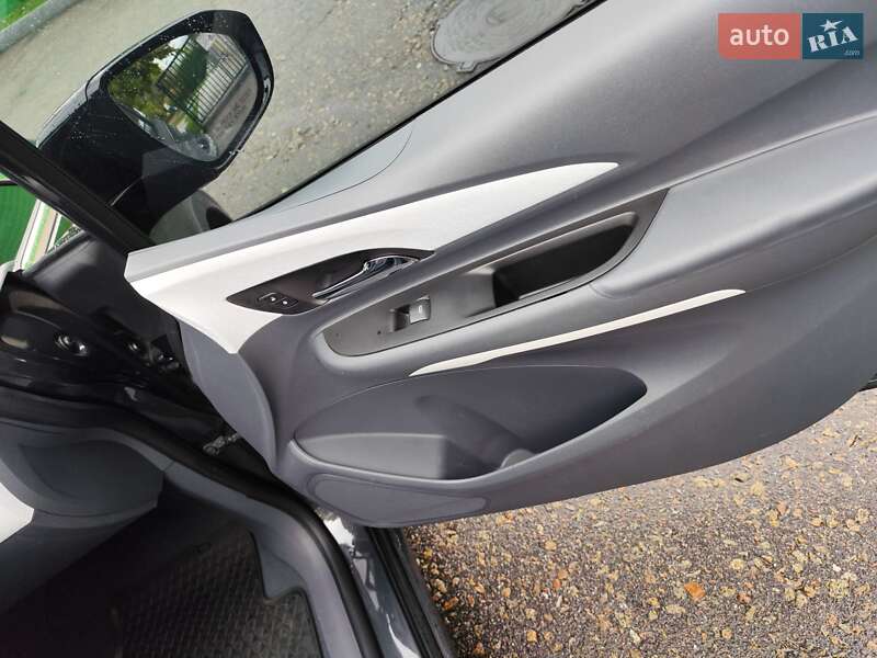 Хэтчбек Chevrolet Bolt EV 2019 в Фастове