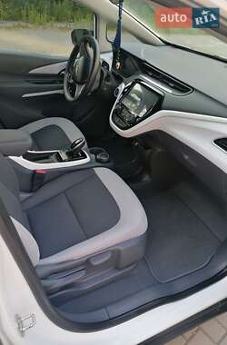 Хэтчбек Chevrolet Bolt EV 2020 в 