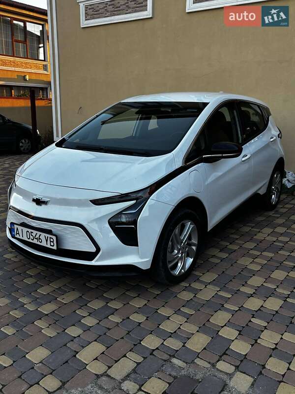 Хэтчбек Chevrolet Bolt EV 2023 в Киеве