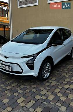 Хэтчбек Chevrolet Bolt EV 2023 в 