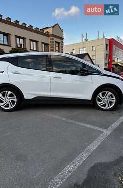 Хэтчбек Chevrolet Bolt EV 2023 в 