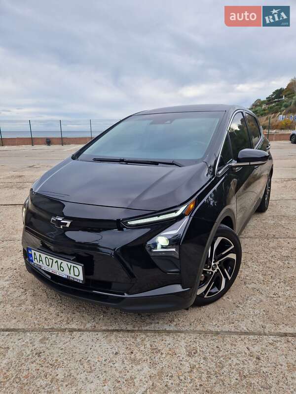 Хетчбек Chevrolet Bolt EV 2023 в 