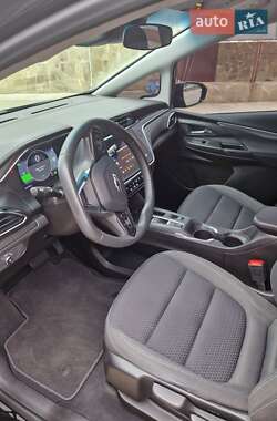 Хетчбек Chevrolet Bolt EV 2023 в 