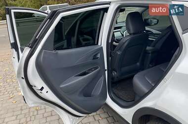 Хэтчбек Chevrolet Bolt EV 2020 в 