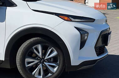 Хэтчбек Chevrolet Bolt EV 2022 в 