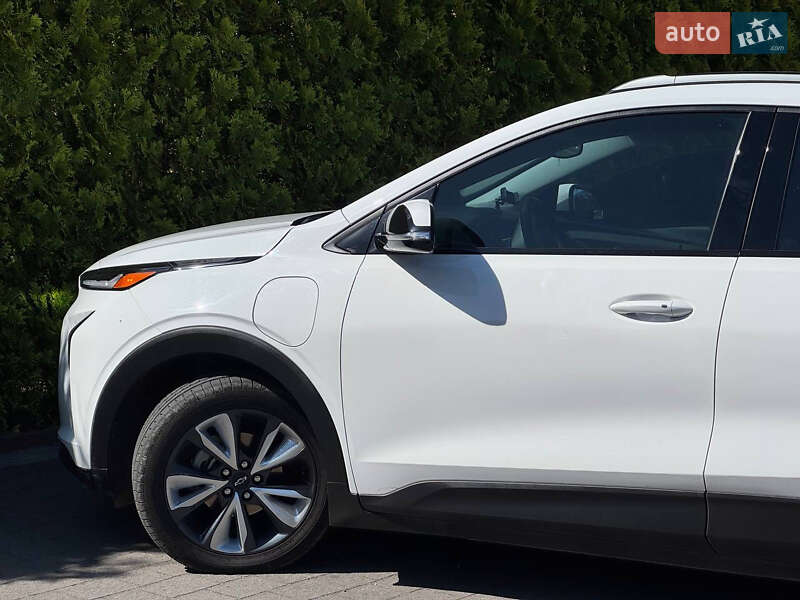 Хэтчбек Chevrolet Bolt EV 2022 в Стрые
