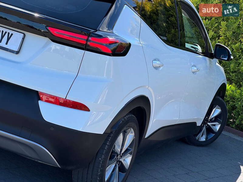 Хэтчбек Chevrolet Bolt EV 2022 в Стрые
