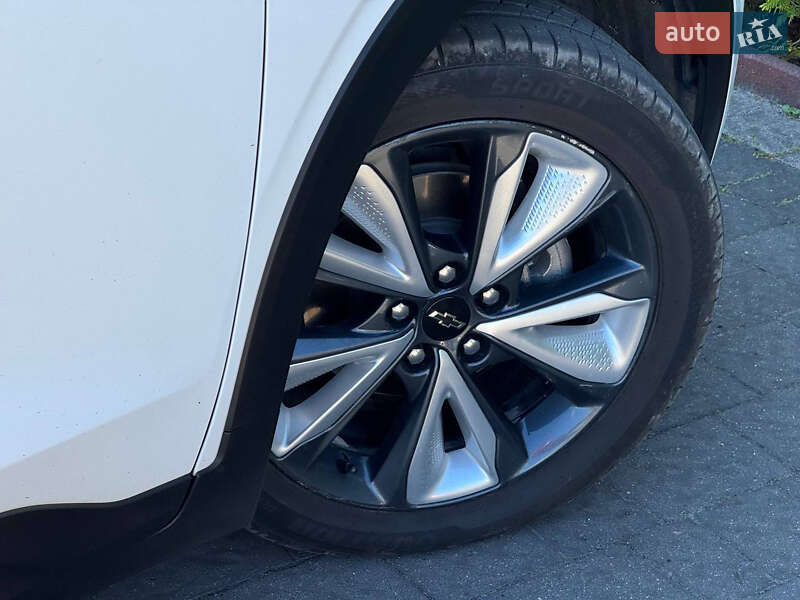 Хэтчбек Chevrolet Bolt EV 2022 в Стрые