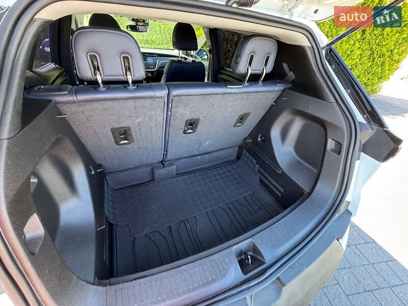 Хэтчбек Chevrolet Bolt EV 2022 в Стрые