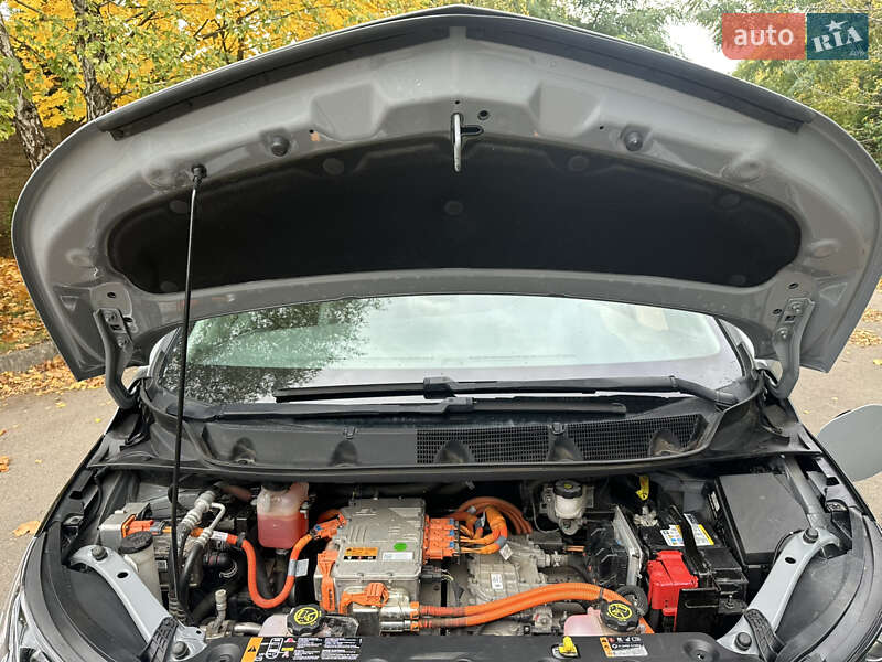 Хэтчбек Chevrolet Bolt EV 2020 в Ровно