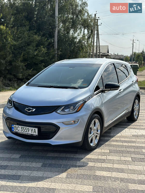 Хетчбек Chevrolet Bolt EV 2017 в 