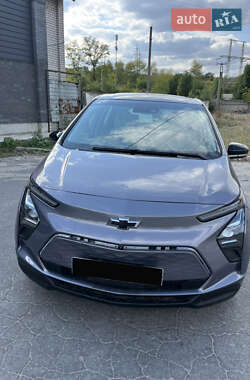 Хетчбек Chevrolet Bolt EV 2023 в  фото 2 Хетчбек Chevrolet Bolt EV 2023 в