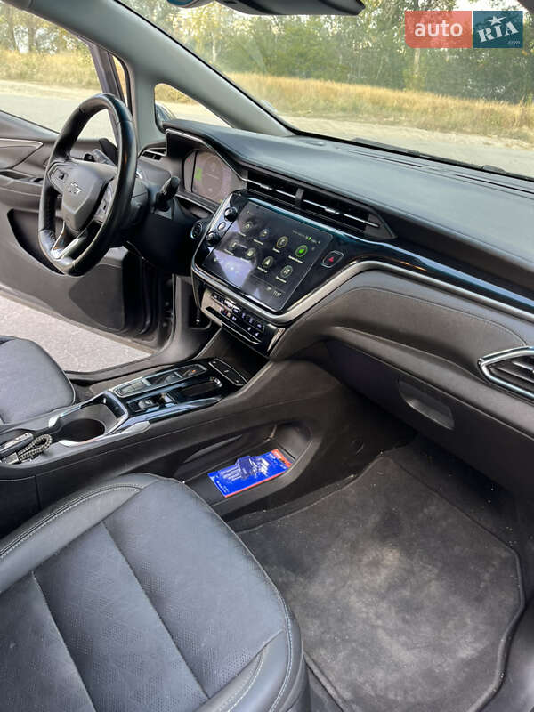 Хетчбек Chevrolet Bolt EV 2023 в Дніпрі