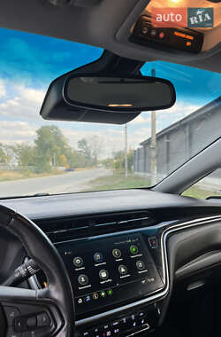 Хетчбек Chevrolet Bolt EV 2023 в  фото 28 Хетчбек Chevrolet Bolt EV 2023 в