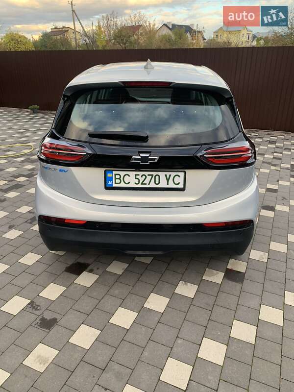 Хэтчбек Chevrolet Bolt EV 2023 в Золочеве фото 5 Хэтчбек Chevrolet Bolt EV 2023 в Золочеве