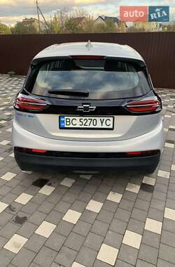 Хэтчбек Chevrolet Bolt EV 2023 в 