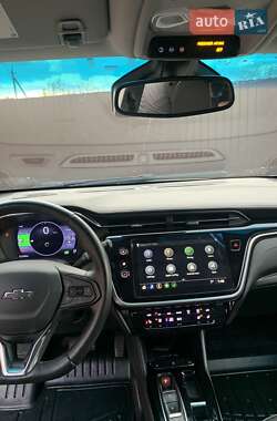 Хэтчбек Chevrolet Bolt EV 2023 в 