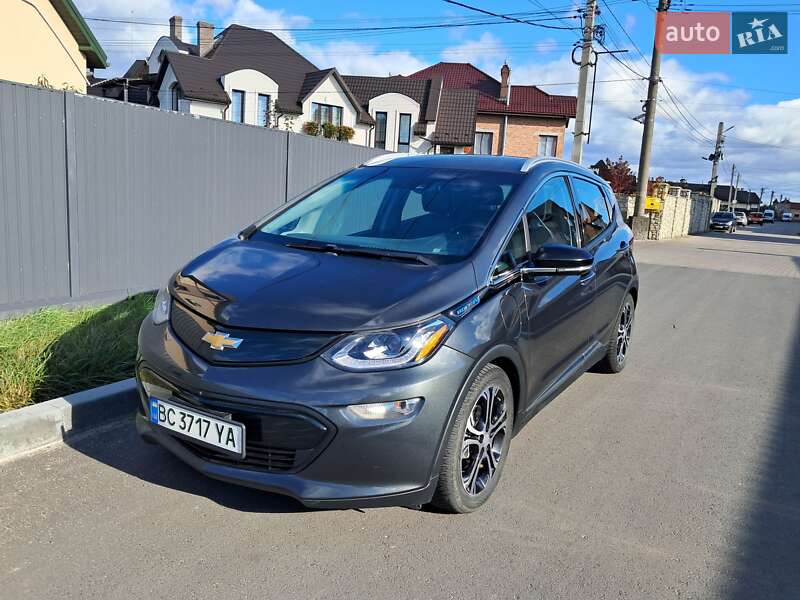 Хэтчбек Chevrolet Bolt EV 2017 в Львове фото 2 Хэтчбек Chevrolet Bolt EV 2017 в Львове