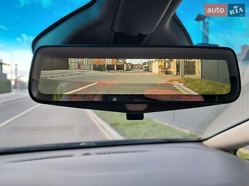 Хэтчбек Chevrolet Bolt EV 2017 в Львове фото 14 Хэтчбек Chevrolet Bolt EV 2017 в Львове