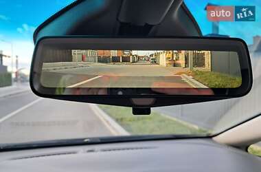 Хетчбек Chevrolet Bolt EV 2017 в 