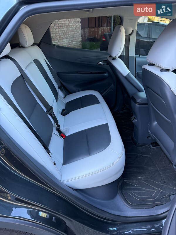 Хэтчбек Chevrolet Bolt EV 2020 в Киеве фото 15 Хэтчбек Chevrolet Bolt EV 2020 в Киеве