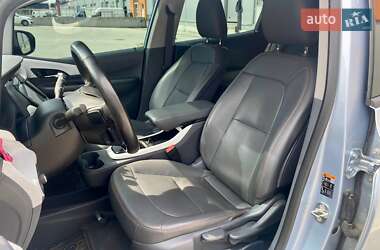 Хетчбек Chevrolet Bolt EV 2017 в 