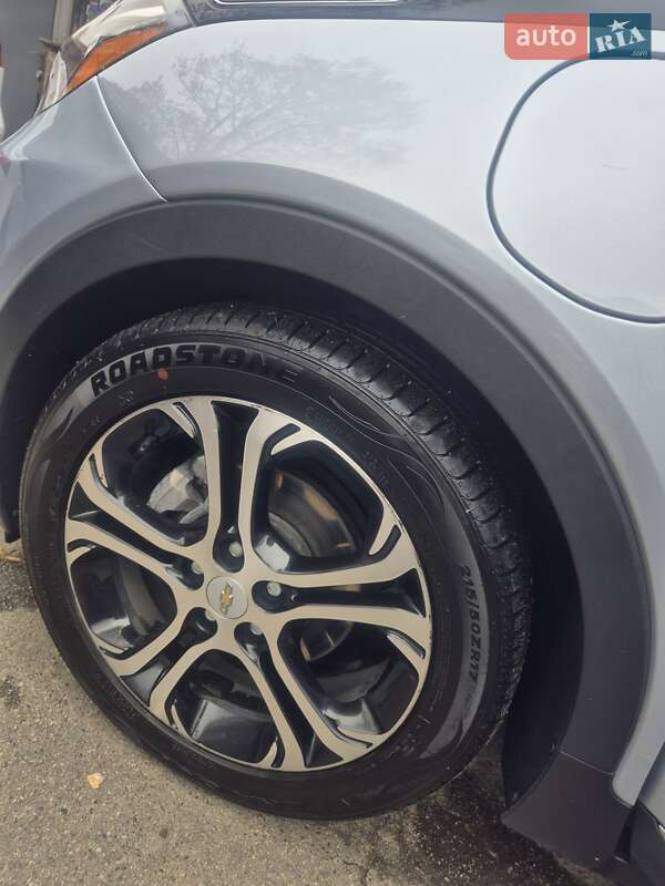 Хэтчбек Chevrolet Bolt EV 2017 в Киеве фото 2 Хэтчбек Chevrolet Bolt EV 2017 в Киеве